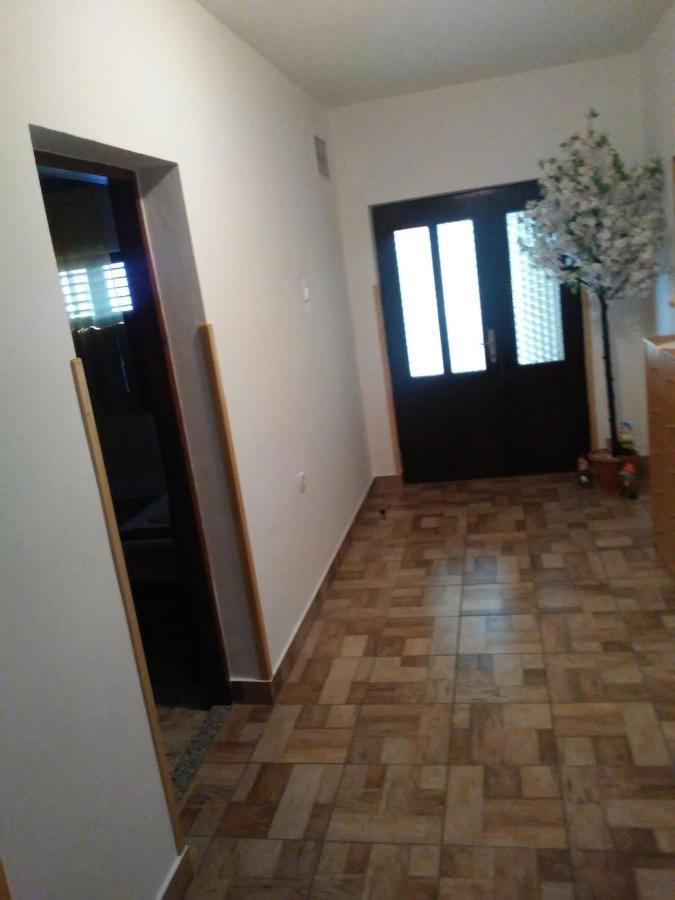 Apartmani Mate Vrban Karlobag Dış mekan fotoğraf