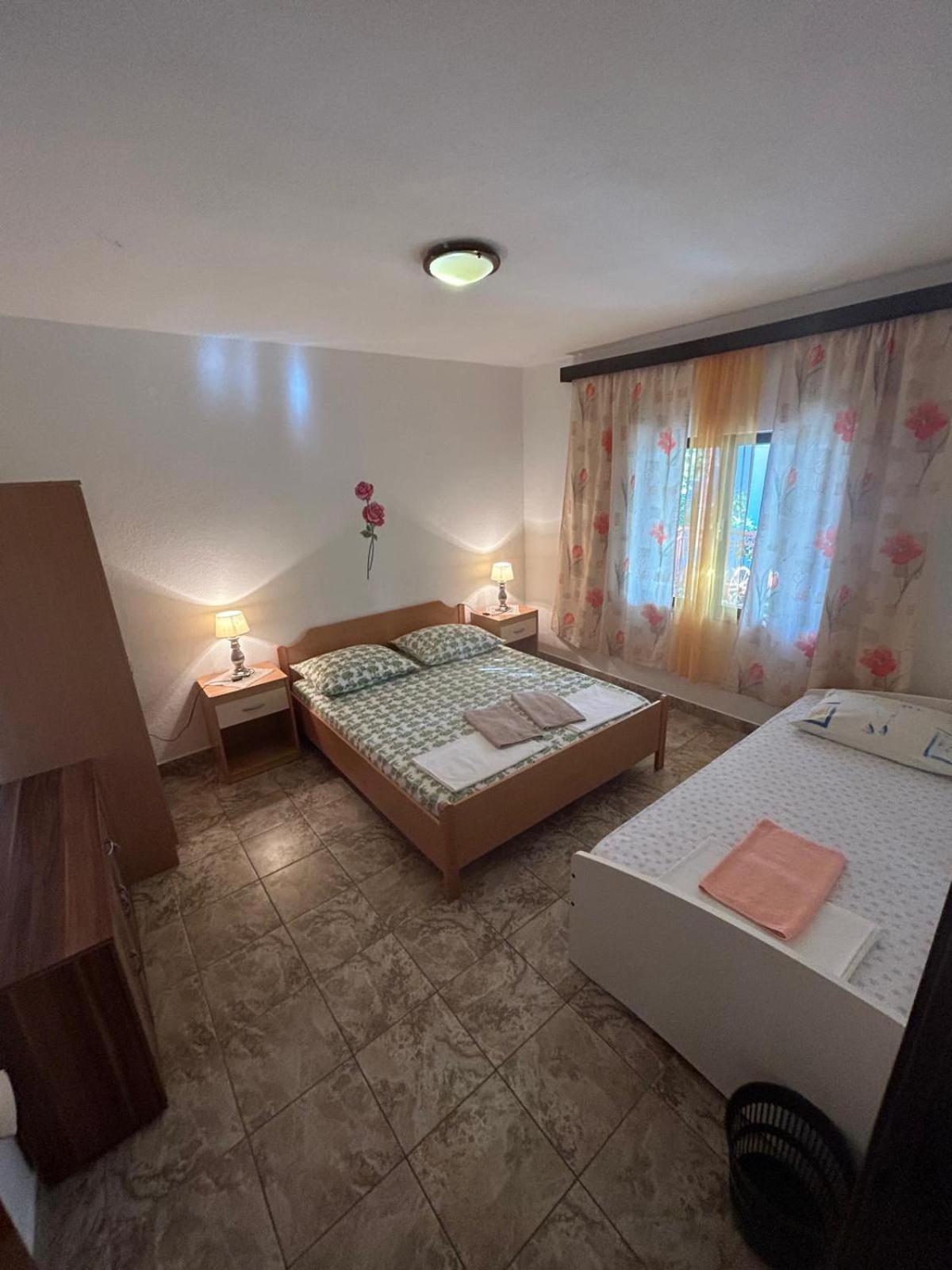 Apartmani Mate Vrban Karlobag Dış mekan fotoğraf