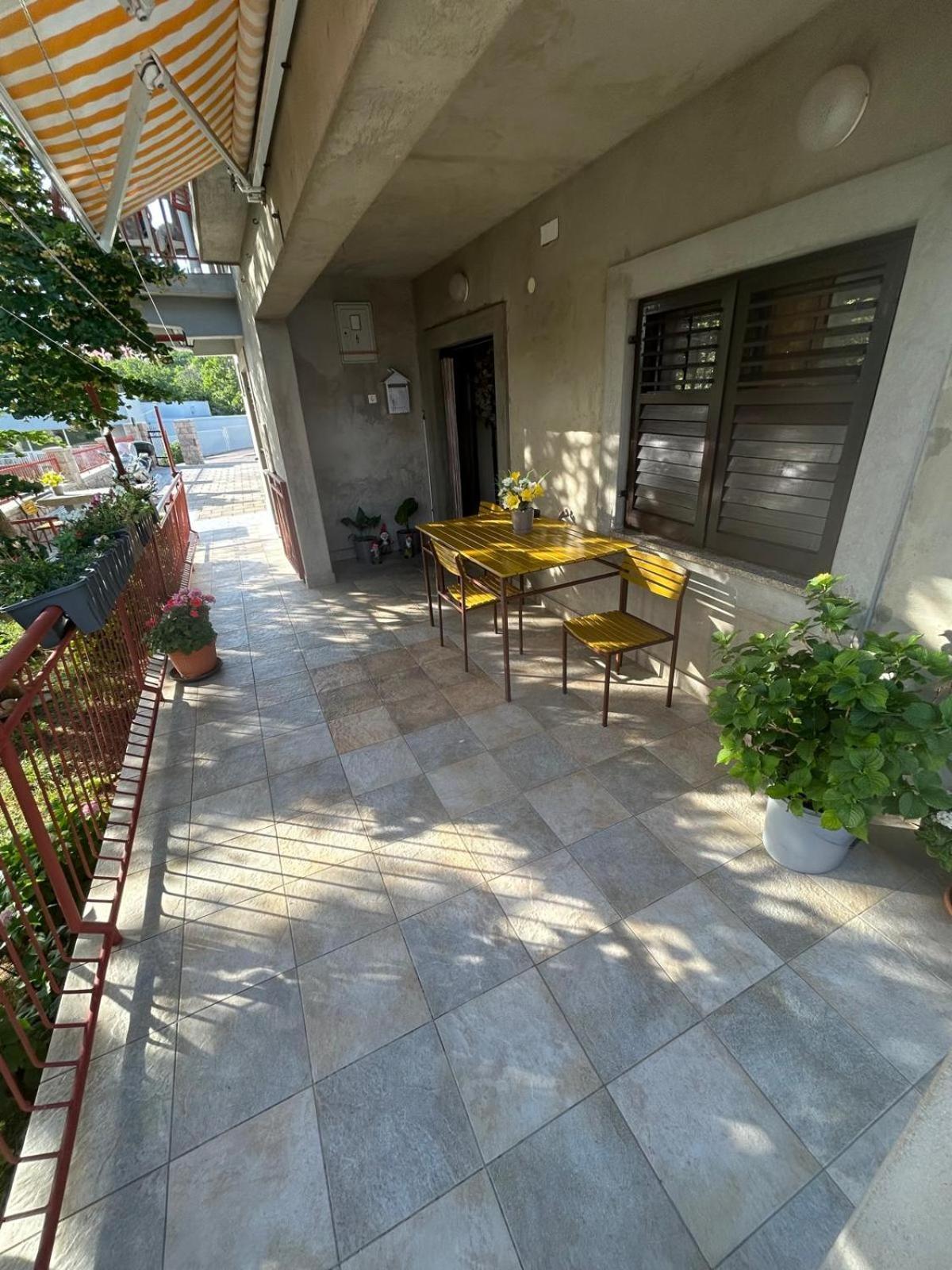 Apartmani Mate Vrban Karlobag Dış mekan fotoğraf