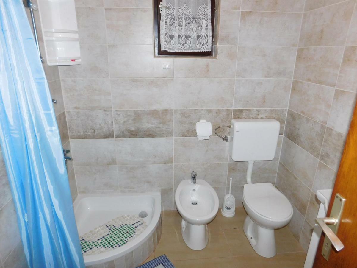 Apartmani Mate Vrban Karlobag Dış mekan fotoğraf